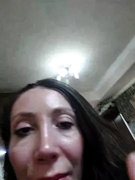 Snapshot of HellaryTourent chatting on October 22, 4:40 pm HellaryTourent online show from October 22, 4:40 pm