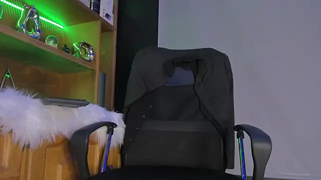 Gael williams1 online show from September 15, 10:10 pm