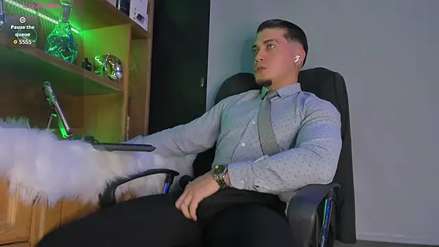 Gael williams1 online show from September 25, 6:11 pm