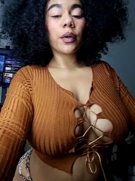 Snapshot of Yerystar chatting on October 23, 3:17 am Yerystar online show from October 23, 3:17 am