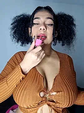 Snapshot of Yerystar chatting on November 9, 2:15 pm Yerystar online show from November 9, 2:15 pm