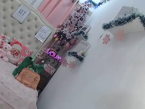 Snapshot of miss_ning chatting on November 19, 11:43 am miss ning online show from November 19, 11:43 am