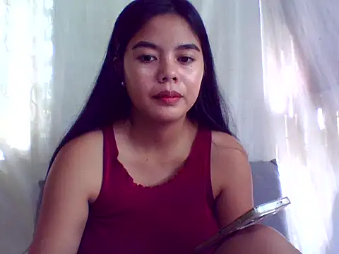 Snapshot of sweet_heaven00 chatting on September 12, 6:13 am sweet heaven00 online show from September 12, 6:13 am