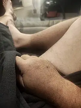 Snapshot of hubbyfun19 chatting on November 9, 7:50 am hubbyfun19 online show from November 9, 7:50 am