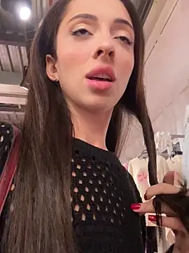 Snapshot of Yesmoree chatting on September 16, 1:34 pm Yesmoree online show from September 16, 1:34 pm