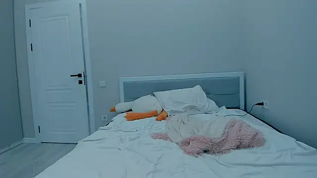 yuna loon online show from October 3, 6:38 pm