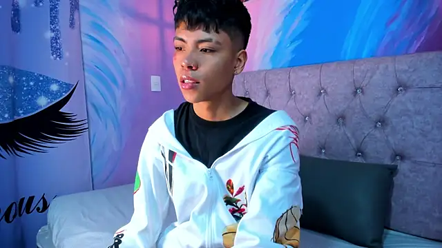 MaxiWildd online show from February 10, 1:26 pm