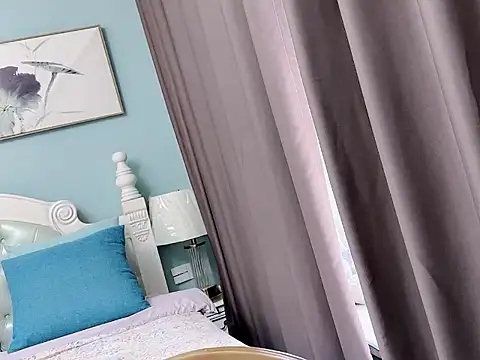 Snapshot of sarah111 chatting on December 4, 3:16 am sarah111 online show from December 4, 3:16 am