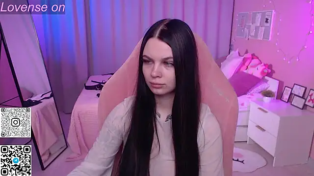 Michela Fruet online show from May 18, 1:02 am