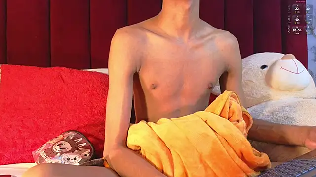 Snapshot of PrincePoppy chatting on October 30, 8:31 pm PrincePoppy online show from October 30, 8:31 pm