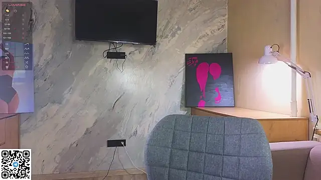 Snapshot of miss_bubbles_ chatting on November 24, 12:54 am miss bubbles online show from November 24, 12:54 am