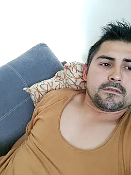 Bradd 32 online show from October 5, 5:22 pm