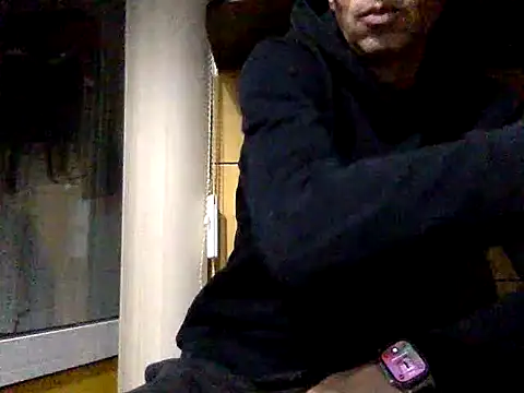 Snapshot of adiluci1 chatting on November 3, 6:42 pm adiluci1 online show from November 3, 6:42 pm