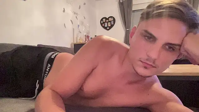 Sweetbooy90 online show from September 21, 3:13 pm