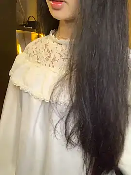 Nhinhi18 online show from March 22, 4:32 pm