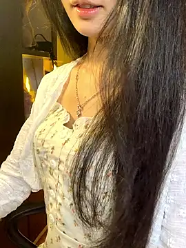 Nhinhi18 online show from March 24, 3:50 pm