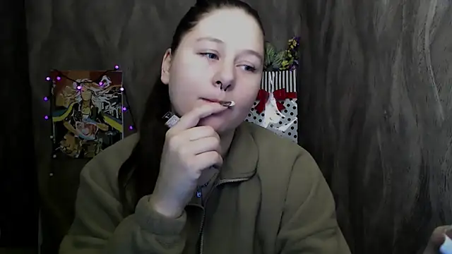 Snapshot of Linda_S_ chatting on November 24, 3:56 pm Linda S online show from November 24, 3:56 pm