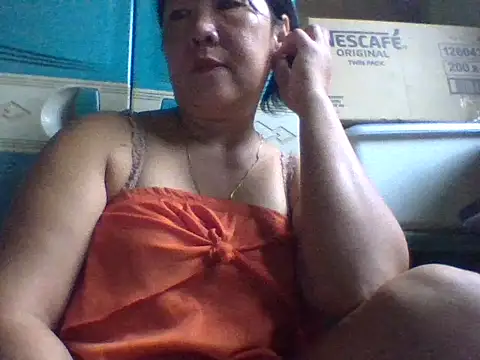 mommasexy29 online show from October 20, 10:43 pm