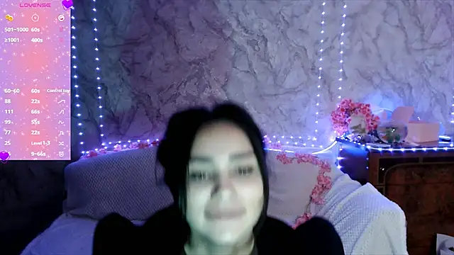 Snapshot of ChocolateKity chatting on December 17, 3:12 am ChocolateKity online show from December 17, 3:12 am