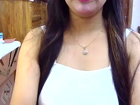 Snapshot of Obonti_2000 chatting on September 18, 4:42 pm Obonti 2000 online show from September 18, 4:42 pm