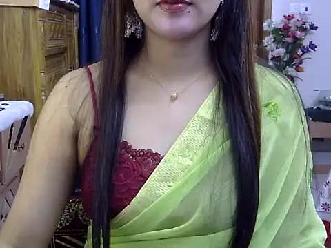 Snapshot of Obonti_2000 chatting on December 4, 4:38 pm Obonti 2000 online show from December 4, 4:38 pm