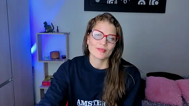 Camila-ventura online show from November 10, 7:57 pm