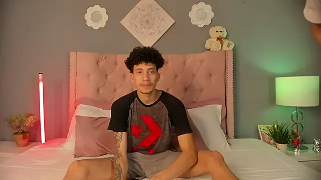 Joe And Emma online show from December 3, 4:09 am