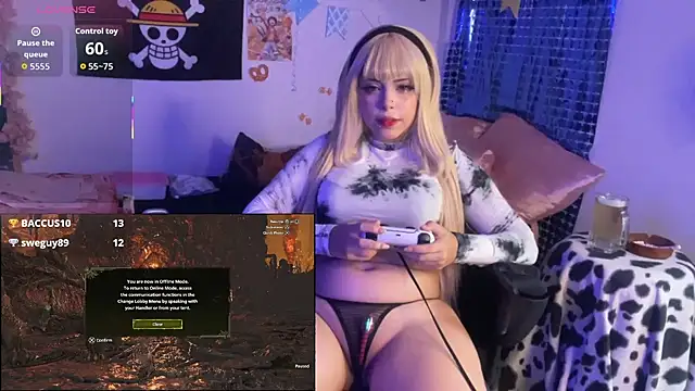 Snapshot of PixelKitty_ chatting on October 3, 9:45 pm PixelKitty  online show from October 3, 9:45 pm