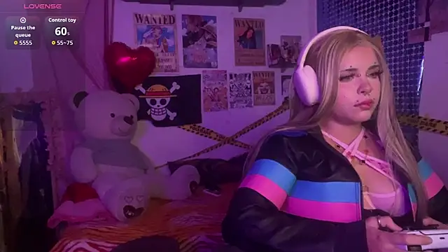 PixelKitty  online show from April 23, 2:46 am