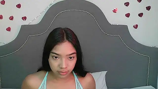 pocahontamoon online show from November 1, 3:58 pm