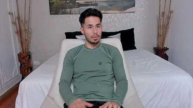 loghan fox online show from September 11, 8:31 pm