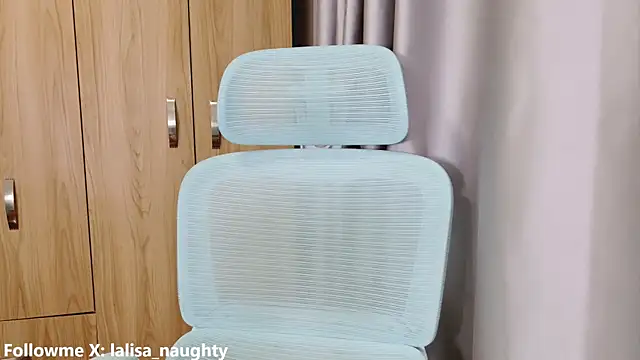 Lisa manobann online show from March 6, 9:00 pm