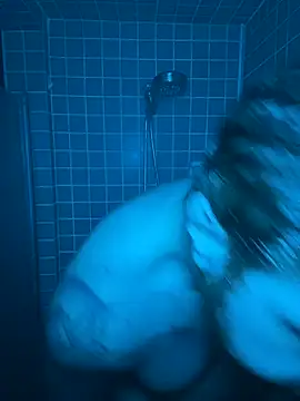 Snapshot of CloudyKingG chatting on March 4, 4:24 pm CloudyKingG online show from March 4, 4:24 pm