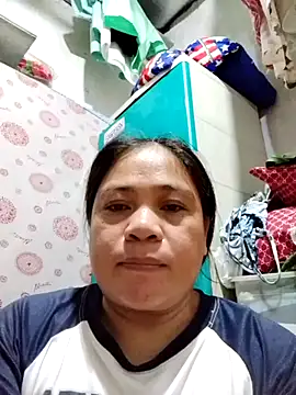 Snapshot of pinay_labb chatting on October 26, 7:14 am pinay labb online show from October 26, 7:14 am