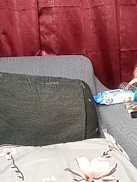 Snapshot of Ishu_Lovee chatting on November 29, 8:01 pm Ishu Lovee online show from November 29, 8:01 pm