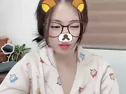 Amelia-babee online show from September 13, 5:13 pm