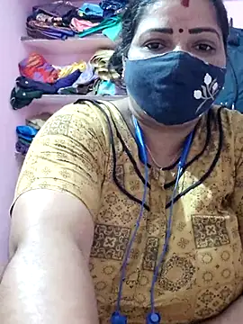 Snapshot of lathikaqueentamil chatting on November 13, 2:21 am lathikaqueentamil online show from November 13, 2:21 am