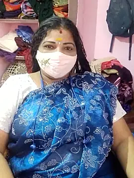 Snapshot of lathikaqueentamil chatting on November 25, 2:33 am lathikaqueentamil online show from November 25, 2:33 am