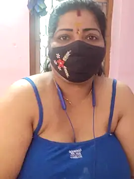 Snapshot of lathikaqueentamil chatting on November 30, 3:10 am lathikaqueentamil online show from November 30, 3:10 am