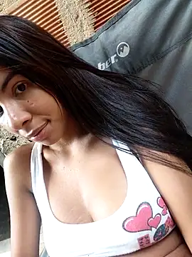 Snapshot of chaparritahot99 chatting on October 16, 8:32 pm chaparritahot99 online show from October 16, 8:32 pm