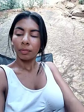 Snapshot of chaparritahot99 chatting on November 7, 11:32 am chaparritahot99 online show from November 7, 11:32 am