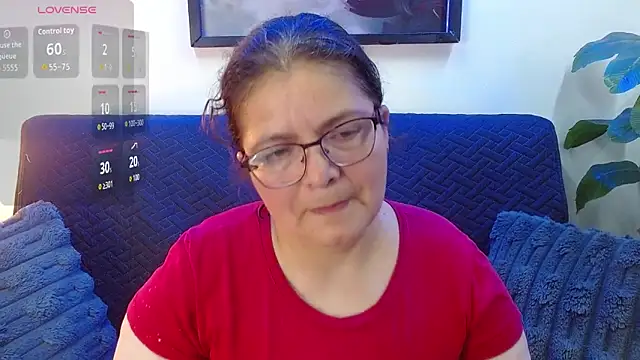 Snapshot of Linda_banks_ chatting on October 3, 1:46 am Linda banks online show from October 3, 1:46 am