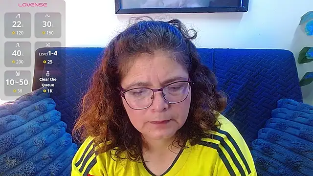 Snapshot of Linda_banks_ chatting on October 16, 12:55 am Linda banks online show from October 16, 12:55 am