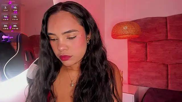 Snapshot of dani_velvet chatting on December 14, 2:50 am dani velvet online show from December 14, 2:50 am