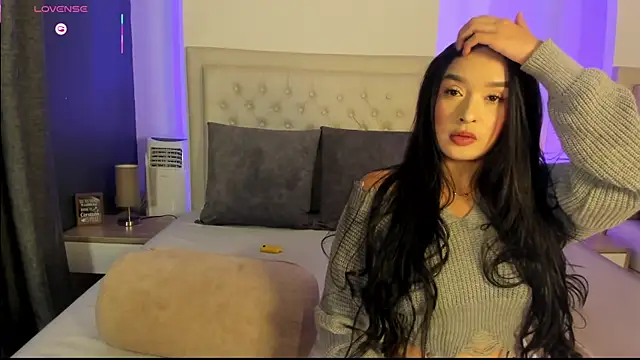 Snapshot of Victoriia_Coxx chatting on October 14, 3:18 am Victoriia Coxx online show from October 14, 3:18 am