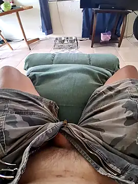 Snapshot of pullitoff chatting on September 14, 1:54 pm pullitoff online show from September 14, 1:54 pm