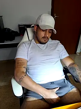 Mineirinhoot online show from December 23, 3:37 am