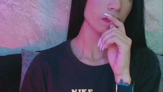 Snapshot of Dixie_grey1 chatting on November 14, 2:16 pm Dixie grey1 online show from November 14, 2:16 pm