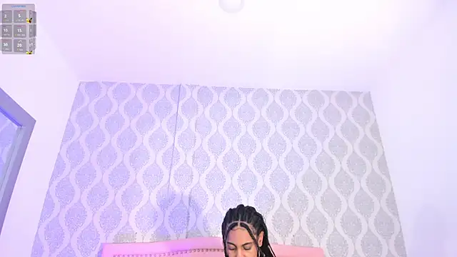 Snapshot of OnlyGia chatting on November 11, 8:20 pm OnlyGia online show from November 11, 8:20 pm