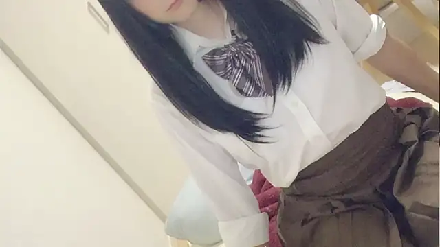 Snapshot of Mia032 chatting on October 17, 1:46 pm Mia032 online show from October 17, 1:46 pm